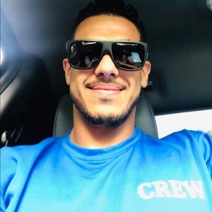 Meet your Posher, Waleed